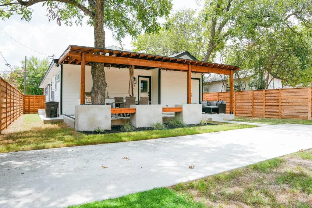Lamar Villa-3 Bed 2.5 Bath With Outdoor Kitchen Сан-Антонио Экстерьер фото