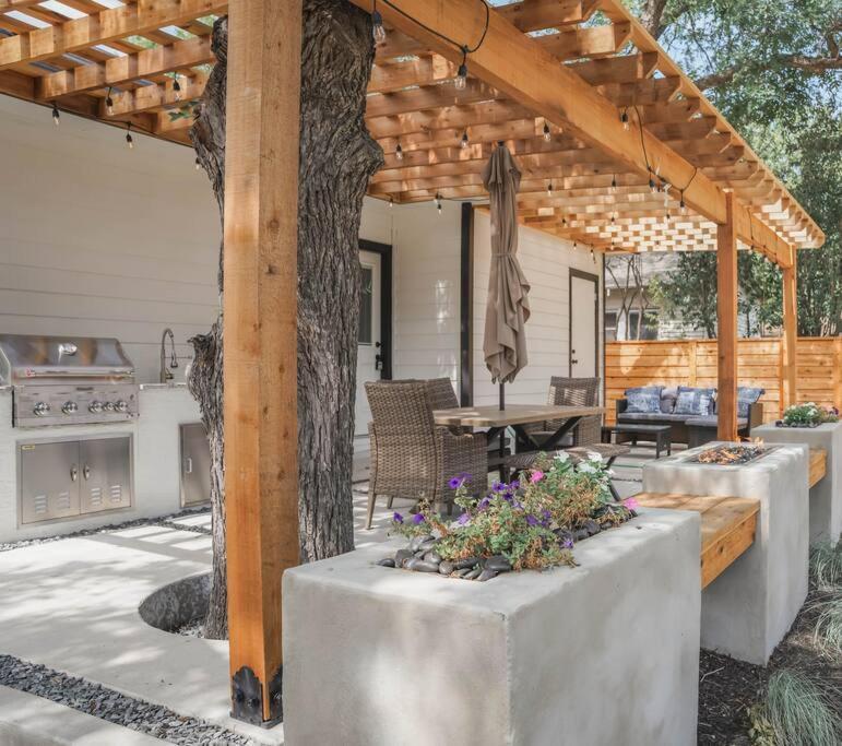 Lamar Villa-3 Bed 2.5 Bath With Outdoor Kitchen Сан-Антонио Экстерьер фото